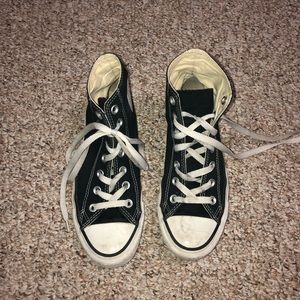 🌟I ACCEPT OFFERS🌟 Black Converse High Tops